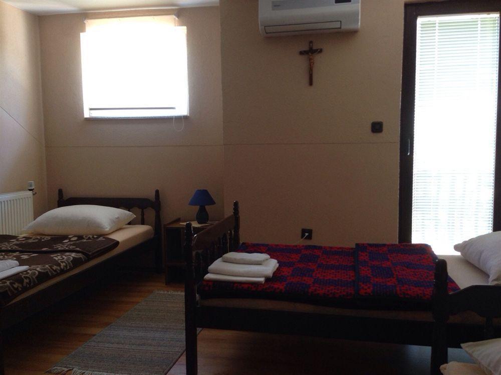 Hotel Pansion Rose Mostar Exterior foto